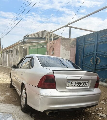 Opel Vectra-5