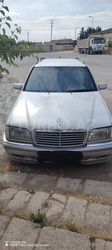 Mercedes C 200-1