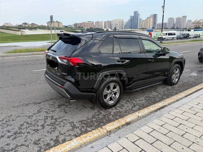 Toyota RAV4-5