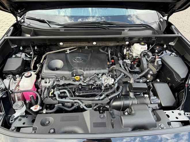 Toyota RAV4-12