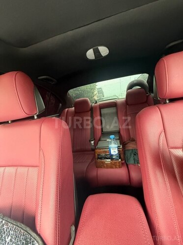 Hyundai Genesis-7