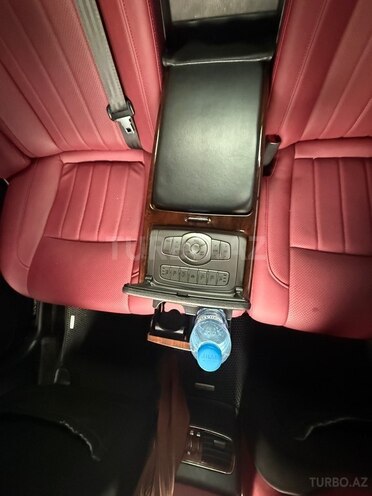 Hyundai Genesis-6