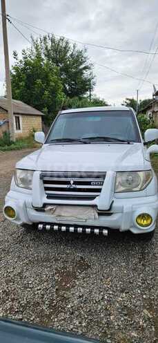 Mitsubishi Pajero io-1
