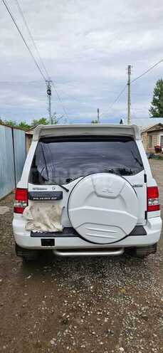 Mitsubishi Pajero io-2