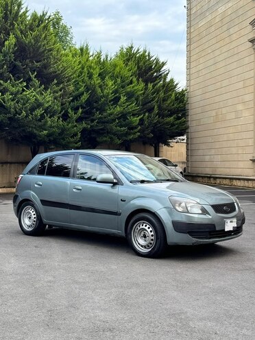 Kia Rio-3