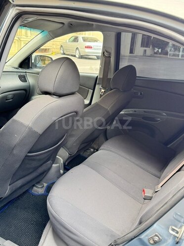 Kia Rio-7