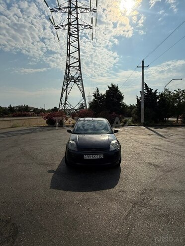Ford Fiesta-1