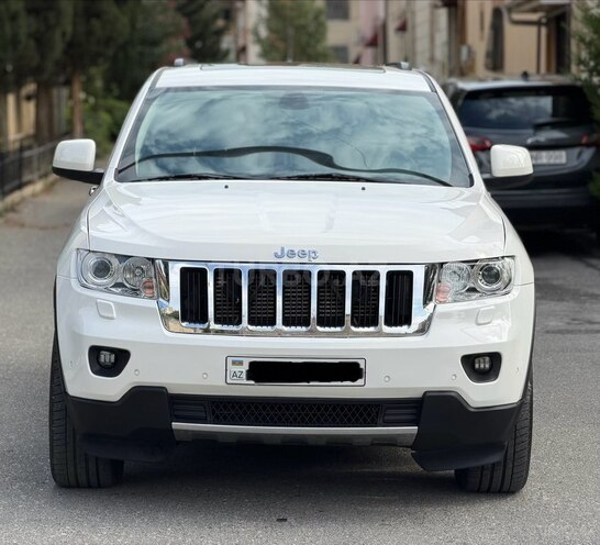 Jeep Grand Cherokee-1