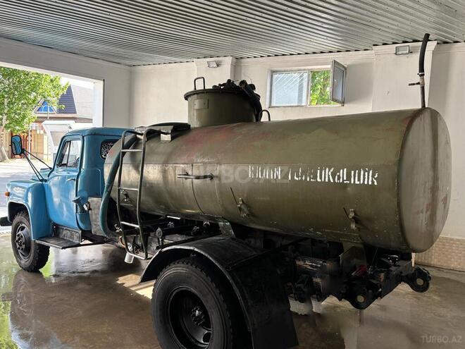 GAZ 53-3