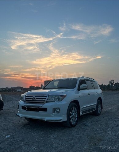 Toyota Land Cruiser-12
