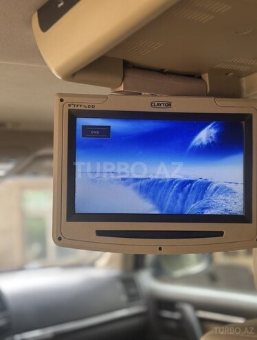 Toyota Land Cruiser-10