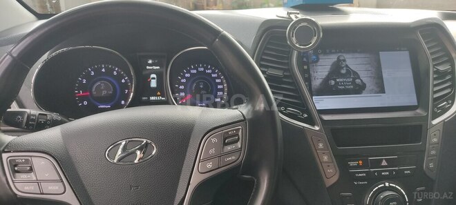 Hyundai Santa Fe-6