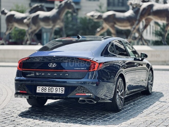 Hyundai Sonata-5