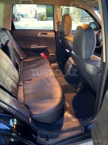 Subaru Forester-12