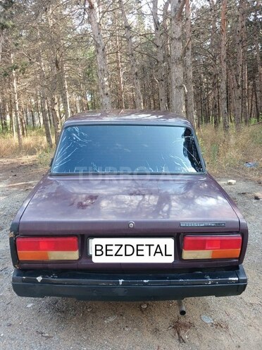 LADA (VAZ) 2107-2