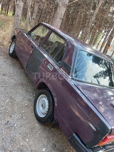 LADA (VAZ) 2107-15