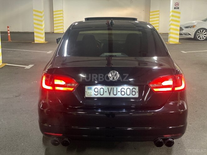 Volkswagen Jetta-6