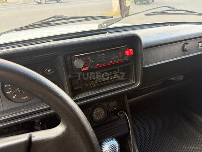 LADA (VAZ) 2107-20