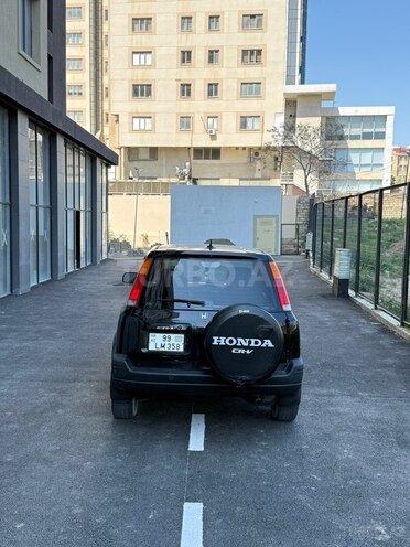 Honda CR-V-6