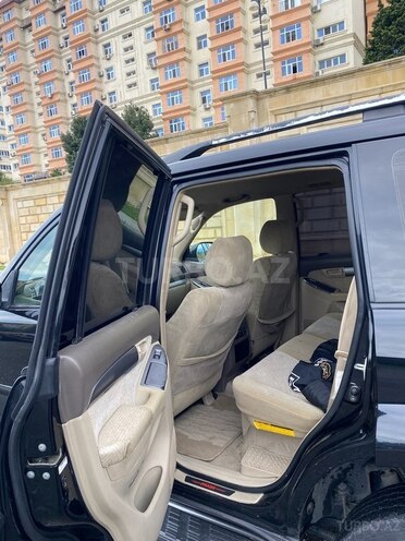 Toyota Land Cruiser Prado-8