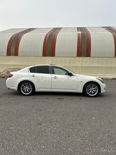 Infiniti G37-3