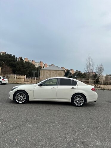 Infiniti G37-4