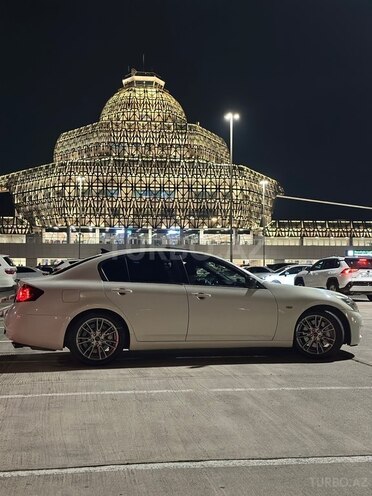 Infiniti G37-12