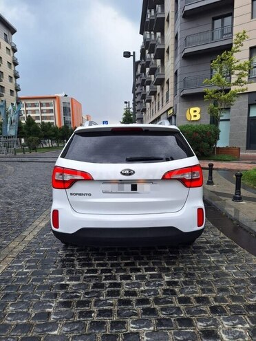 Kia Sorento-8