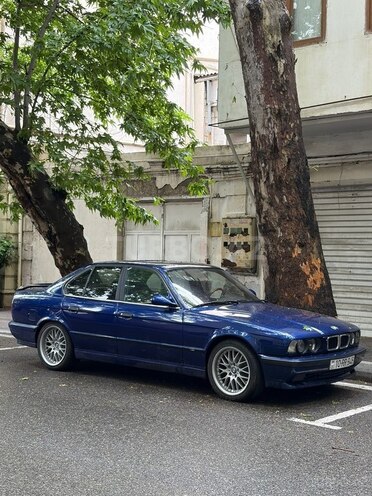 BMW 525-4
