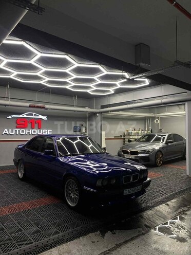 BMW 525-2