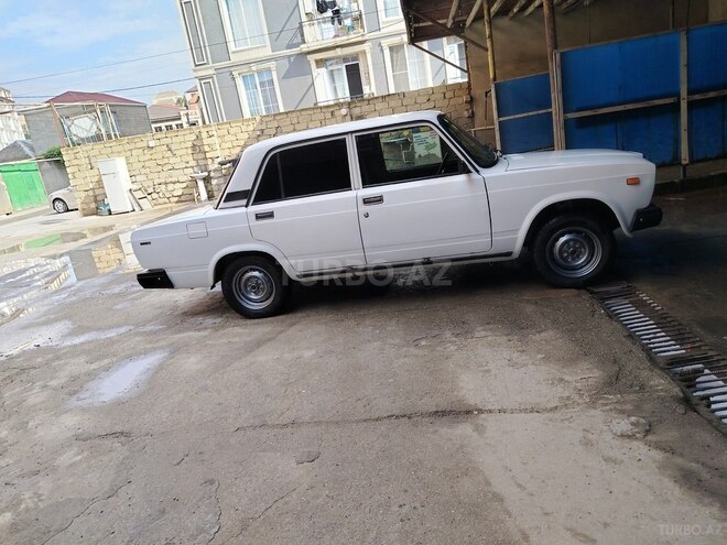 LADA (VAZ) 2107-5