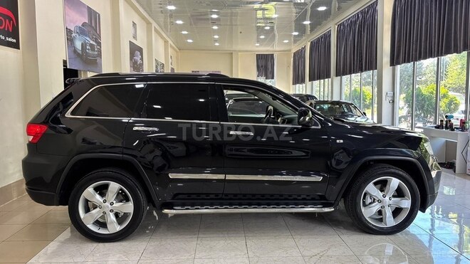 Jeep Grand Cherokee-14