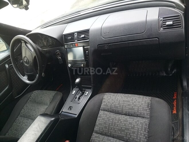 Mercedes C 180-7
