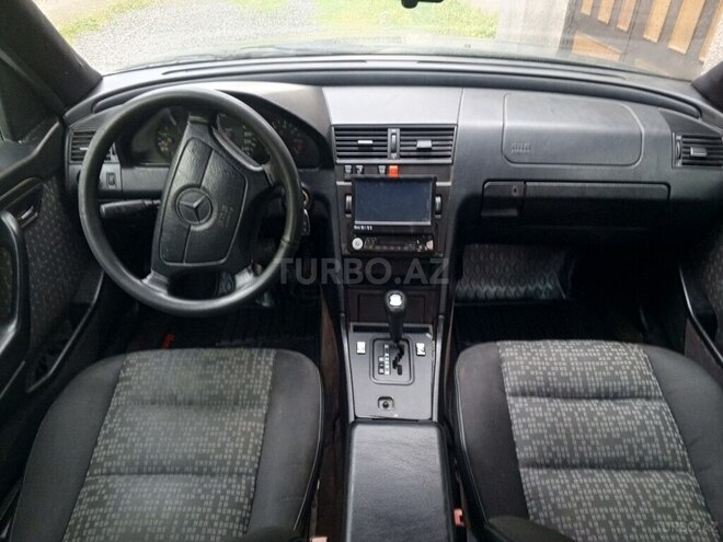 Mercedes C 180-6