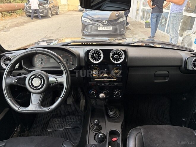 LADA (VAZ) Niva-2
