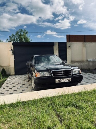 Mercedes C 220-1