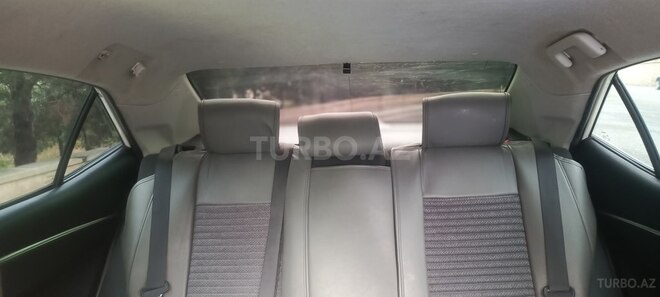 Toyota Corolla-12