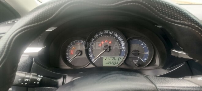 Toyota Corolla-10