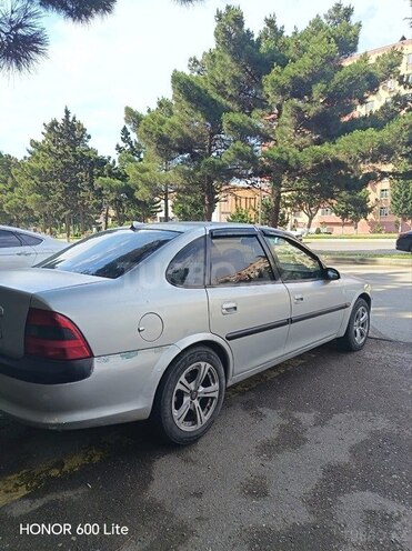 Opel Vectra-4