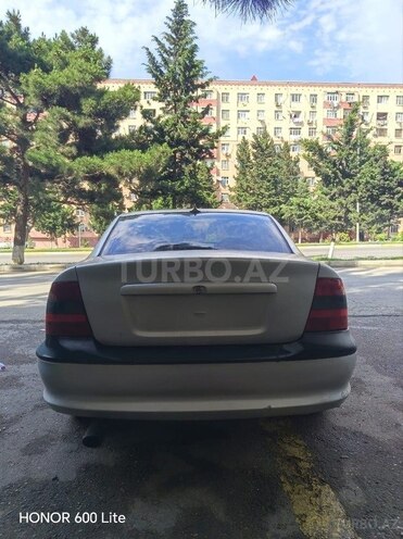 Opel Vectra-5