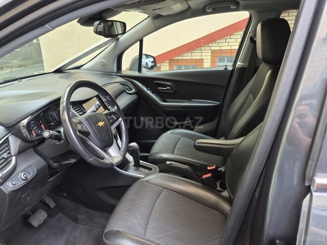 Chevrolet Trax-12