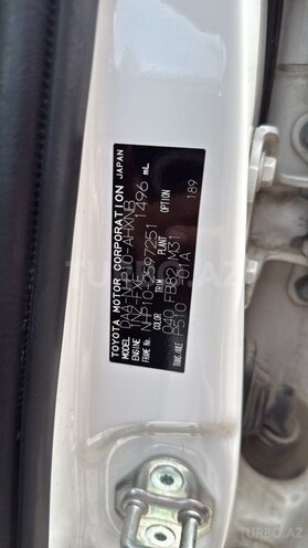 Toyota Aqua-9