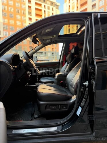 Hyundai Santa Fe-14