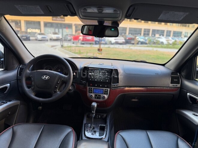 Hyundai Santa Fe-19
