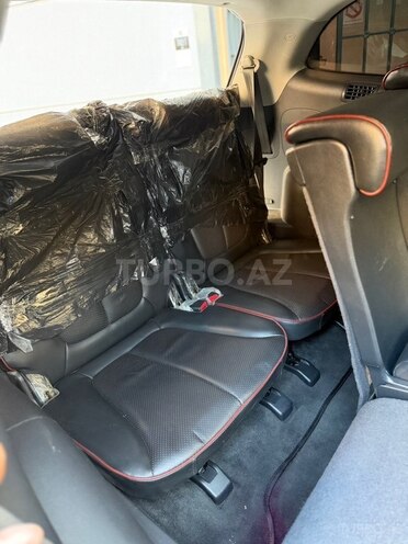Hyundai Santa Fe-21