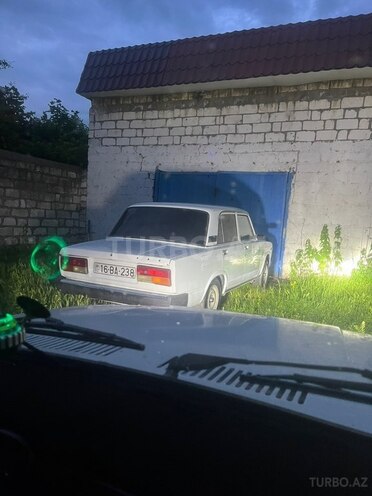 LADA (VAZ) 2107-4
