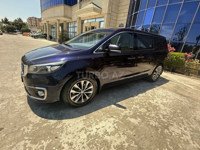 Kia Carnival-13