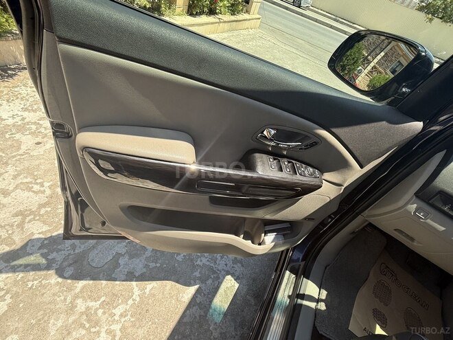 Kia Carnival-17