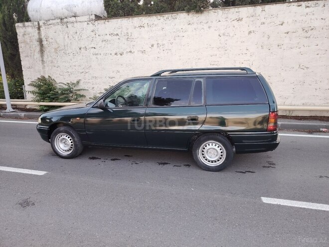 Opel Astra-4
