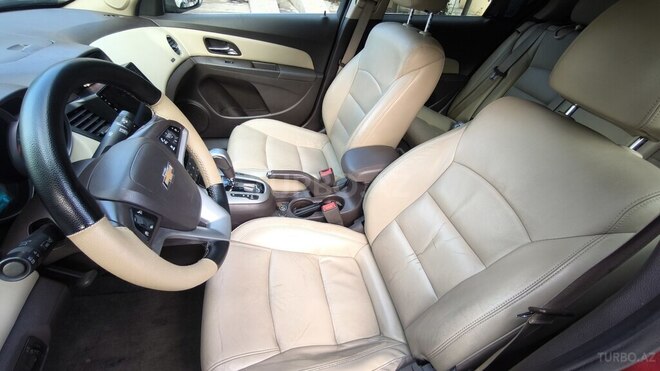 Chevrolet Cruze-6